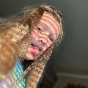 Meet your Posher, Karis